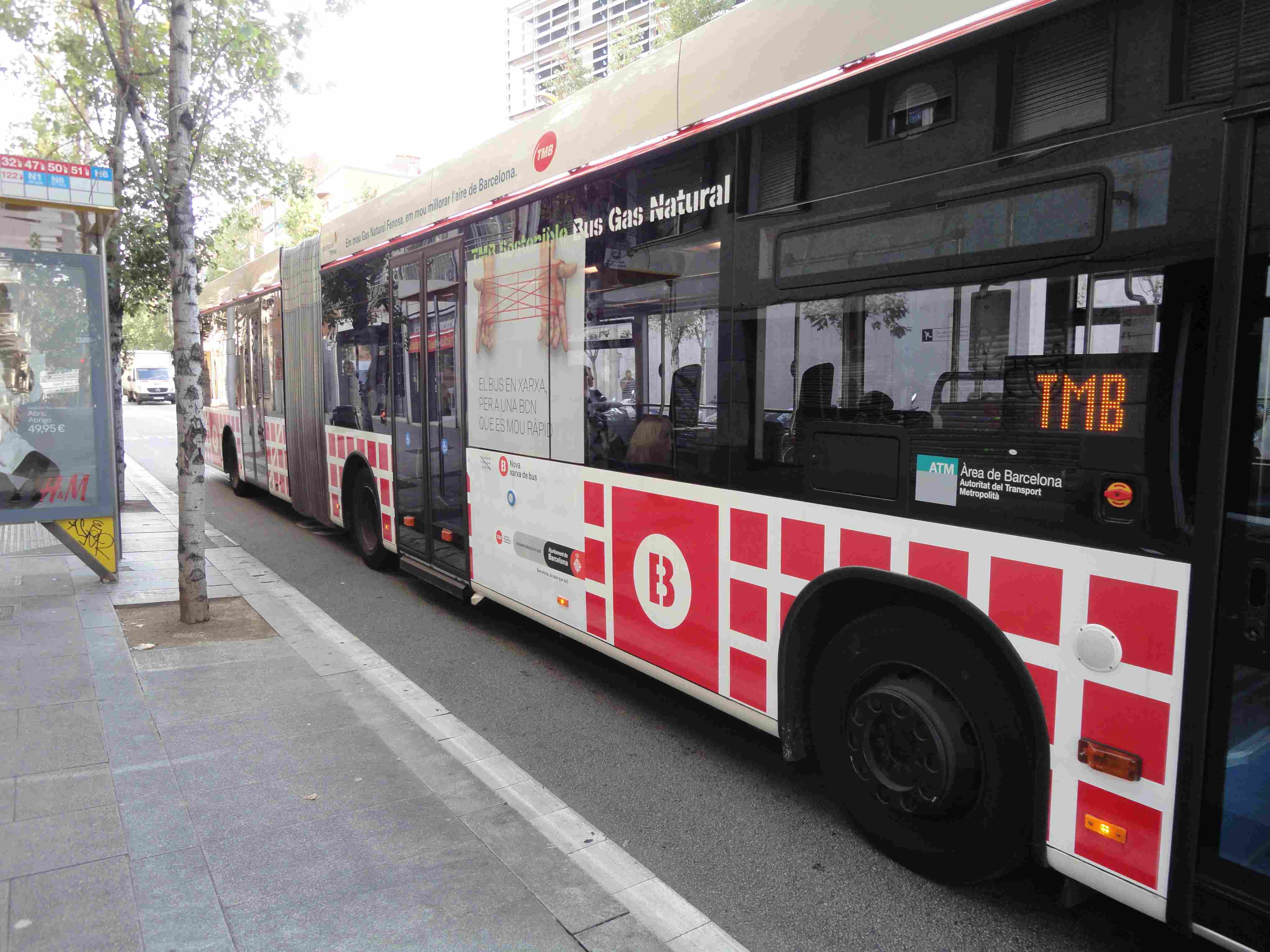 TMB estrena cinco líneas de autobús de la red ortogonal