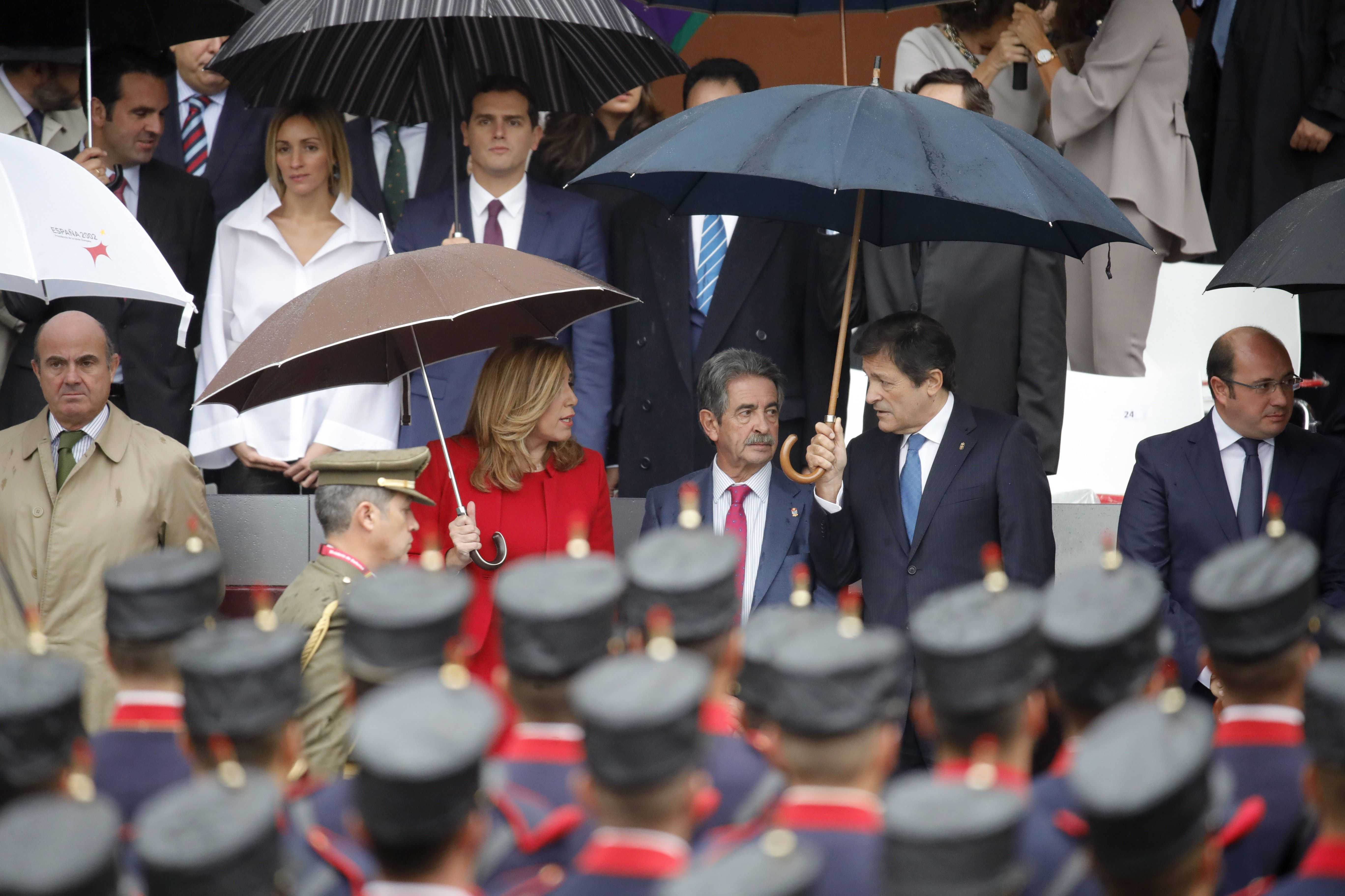 La corrupción en el PP abre el debate en el PSOE sobre el valor de la abstención