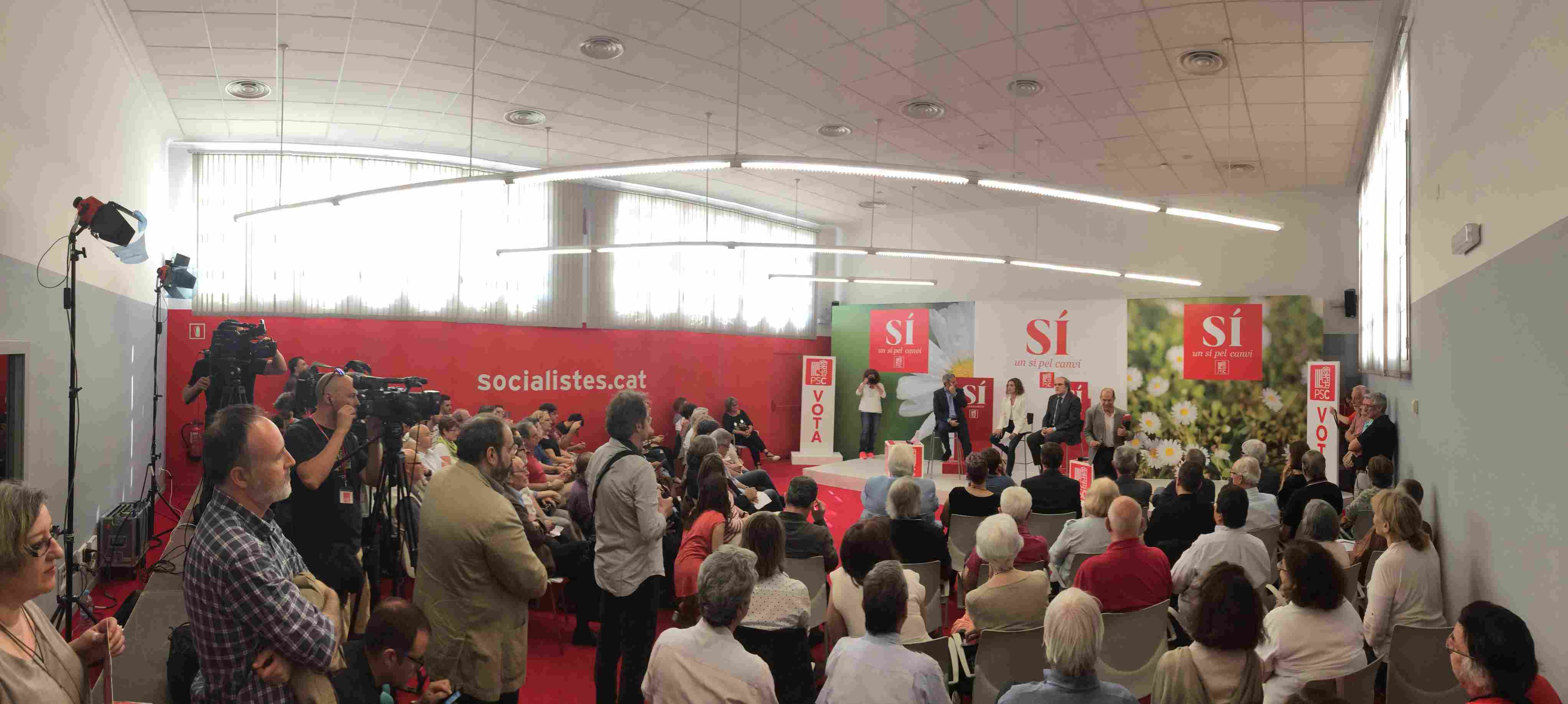 Batet hace campaña encerrada en la sede