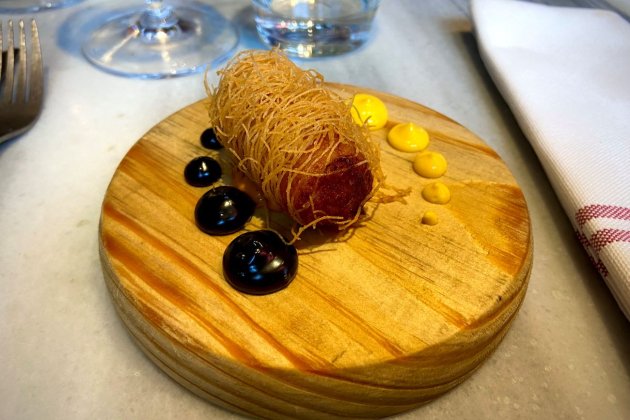 La croqueta de gamba d'Eth Bistro és una bomba de sabor molt ben elaborada La croqueta de gamba d'Eth Bistro és una bomba de sabor molt ben elaborada