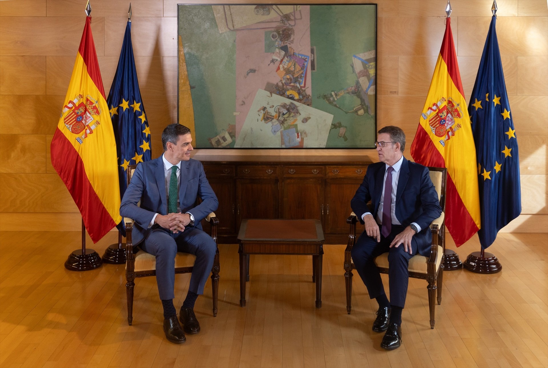 Feijóo s’agafa a Aldama per eclipsar les victòries de Sánchez al Congrés i a Europa
