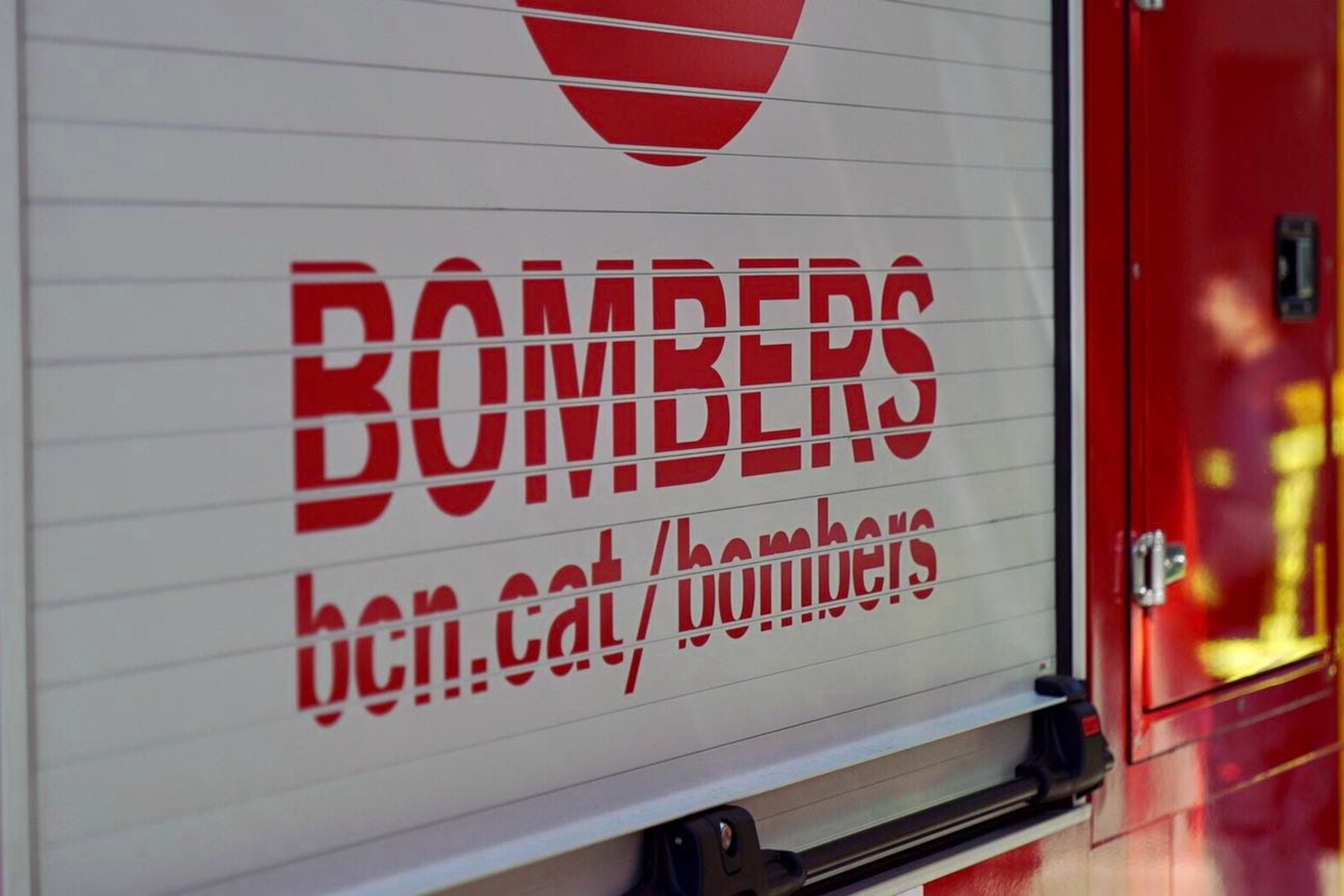 Un bomber, condemnat per gravar les seves companyes al vestidor