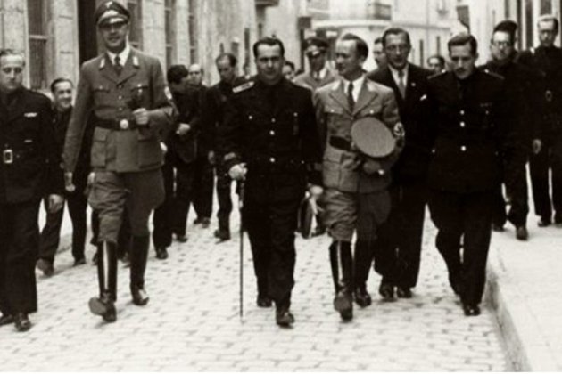 Heinrich Himmler, al costat de Josep Maria Marcet, en una visita a Sabadell (1940). Font Arxiu Històric de Sabadell