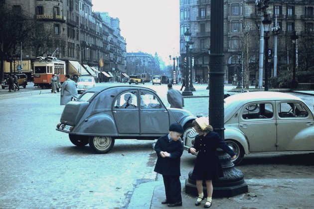 Plaza Catalunya. Barcelona (1955). Fuente Blog Catalunya Color