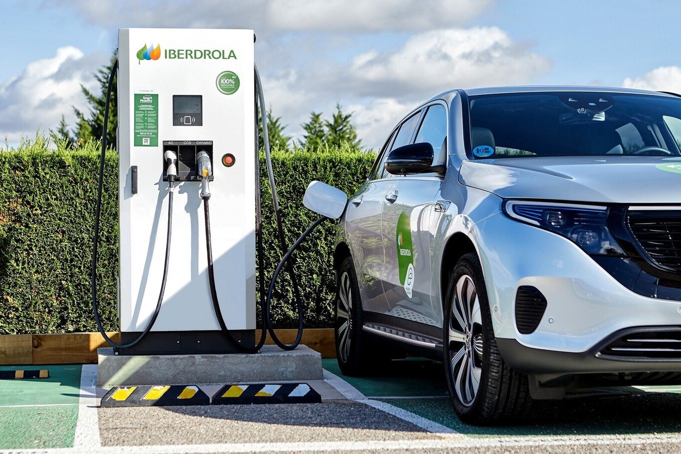 La xarxa pública de punts de recàrrega de cotxes elèctrics d'Iberdrola creix fins als 6.000 a tot Espanya