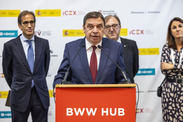 Wine Week Barcelona WWB 2024 luis plana ministre agricultura / Foto: Carlos Baglietto