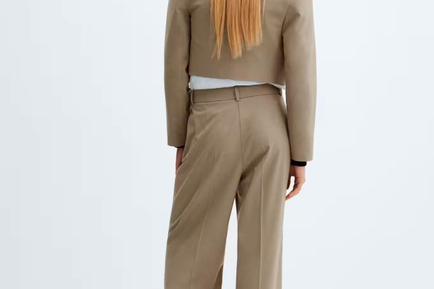 Jaqueta crop butxaques Jaqueta crop butxaques