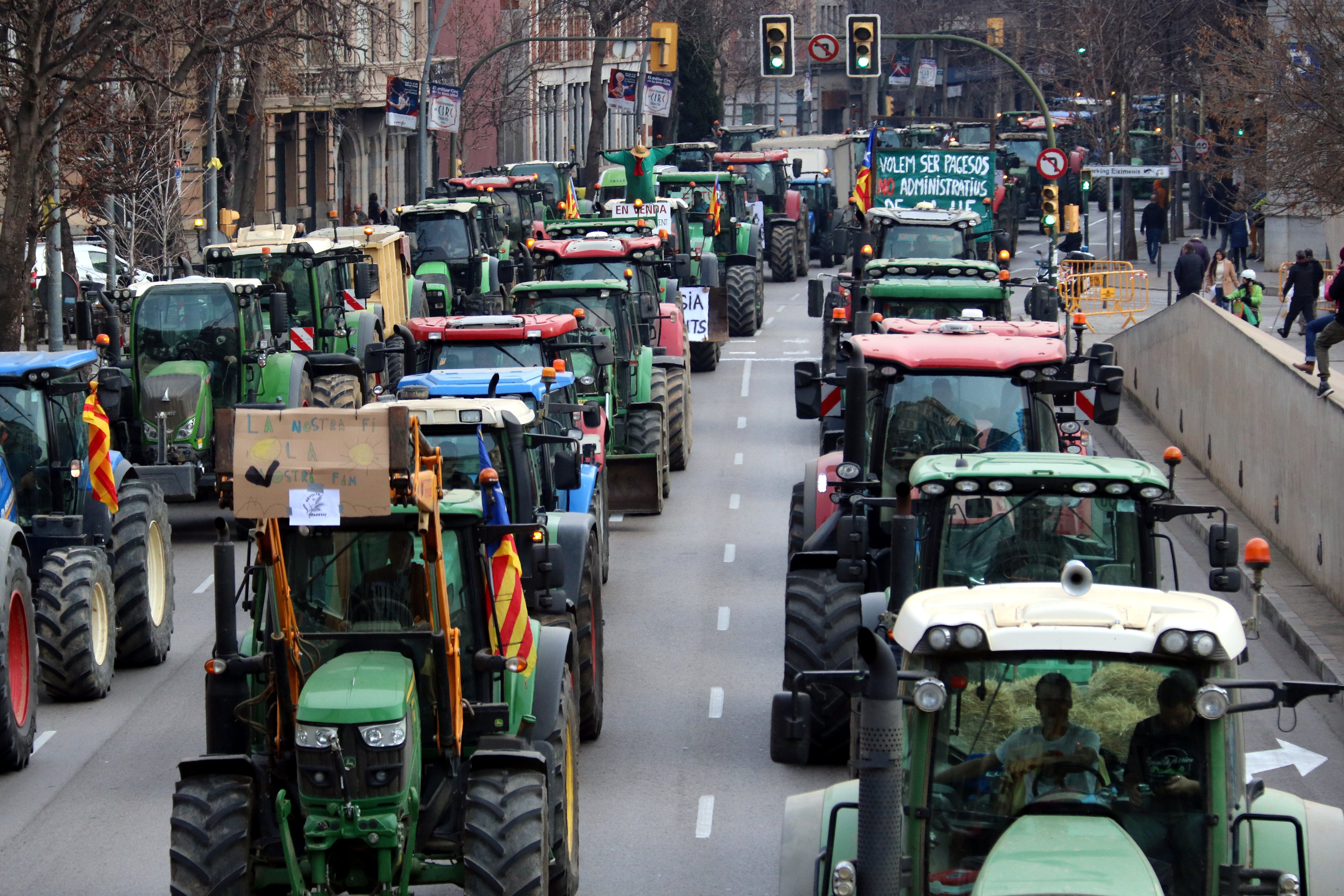 Gridlock in Barcelona: the aim of Day 2 of the Catalan farmers' protest this Wednesday