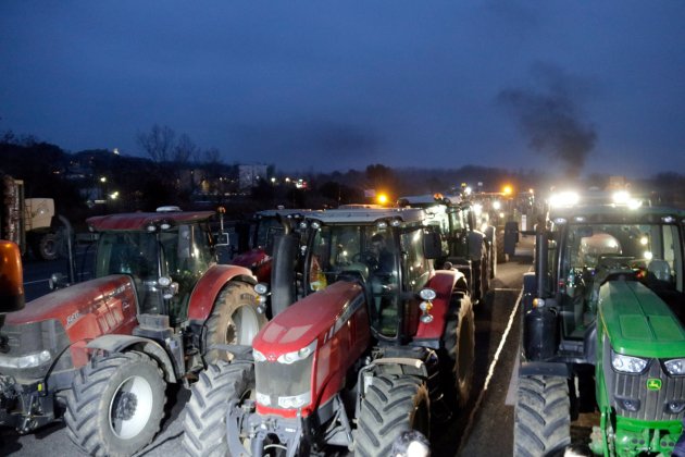 protesta tractors medinyà AP 7 foto acn protesta tractors medinyà AP 7 foto acn