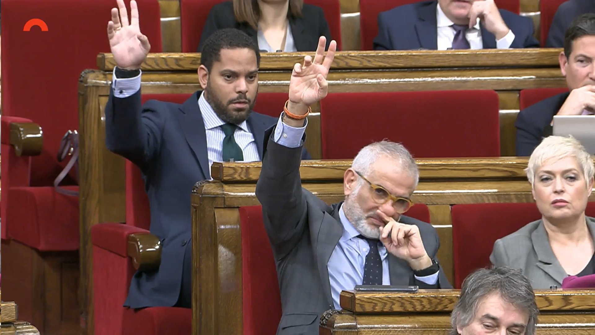 Tensión en el Parlament por las palabras de Garriga y Carrizosa contra Wagensberg: "Delincuentes"