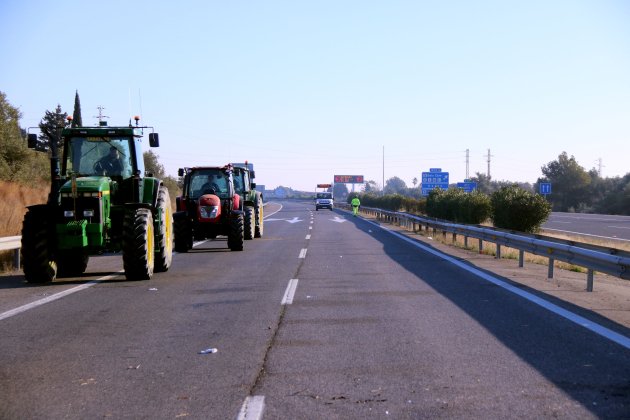 tractors abandonen tall Ap7 aldea foto acn tractors abandonen tall Ap7 aldea foto acn