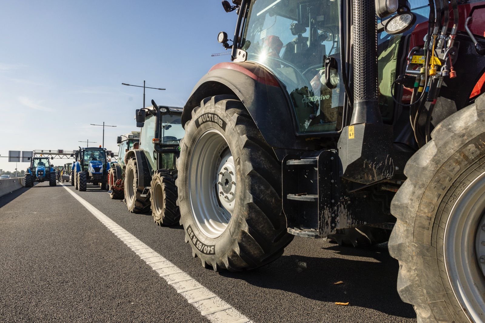Pagesos tractors avinguda Diagonal Barcelona / Carlos Baglietto