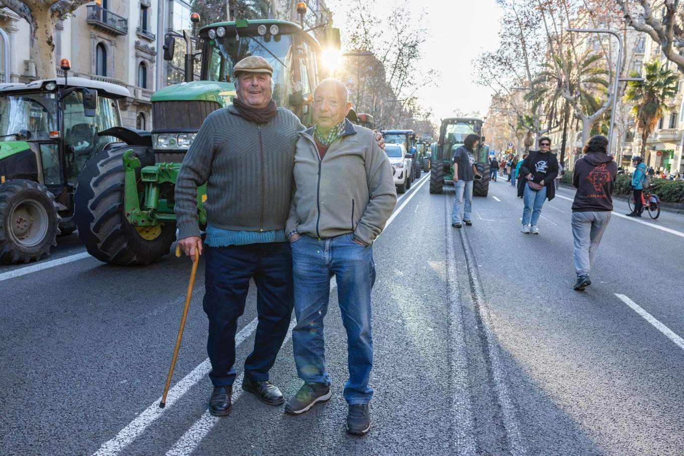 Los campesinos llevan el enfado a Barcelona: "Nosotros sufrimos para que los de la ciudad comáis"