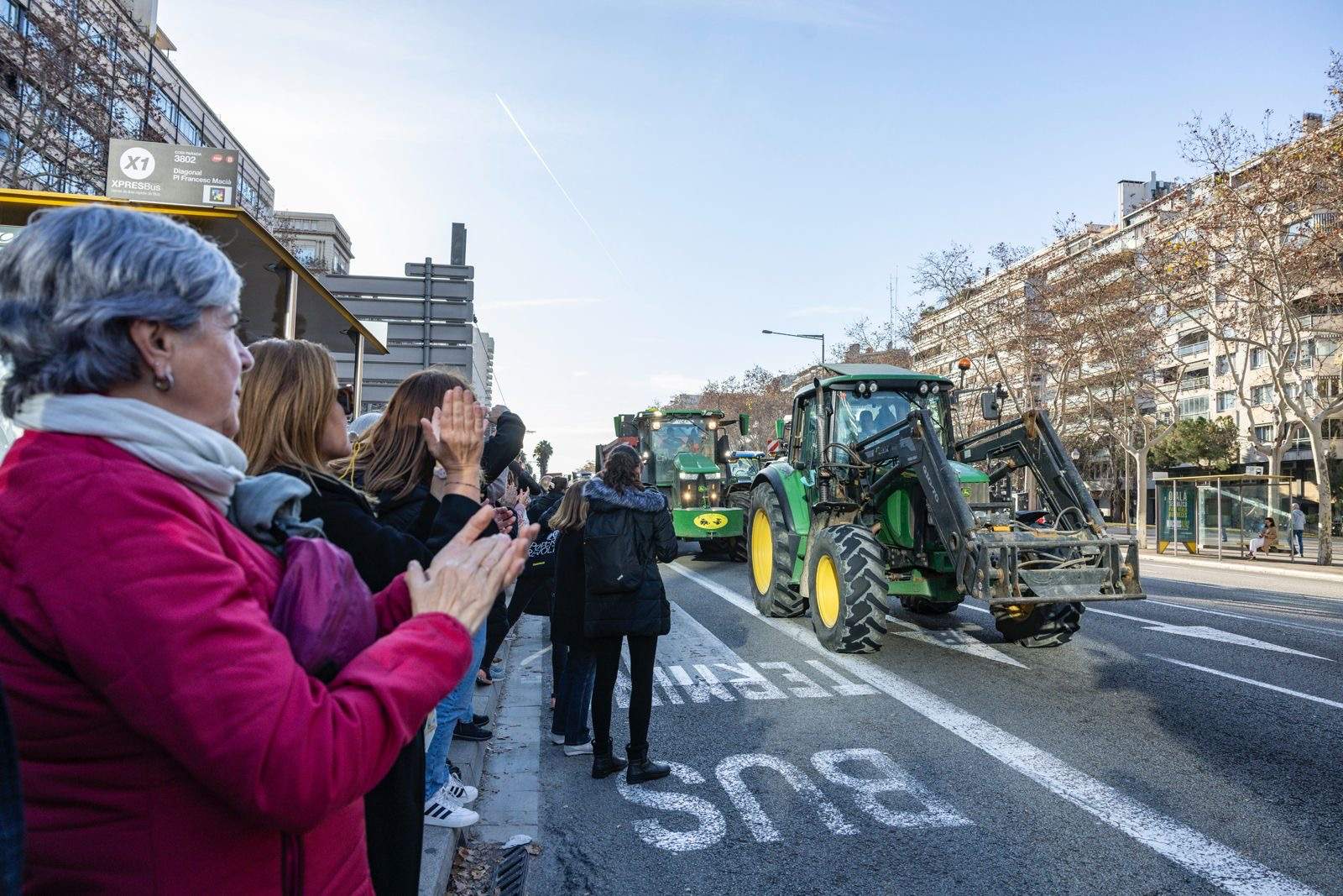 Pagesos tractors Barcelona, dinar / Carlos Baglietto Pagesos tractors Barcelona, dinar / Carlos Baglietto