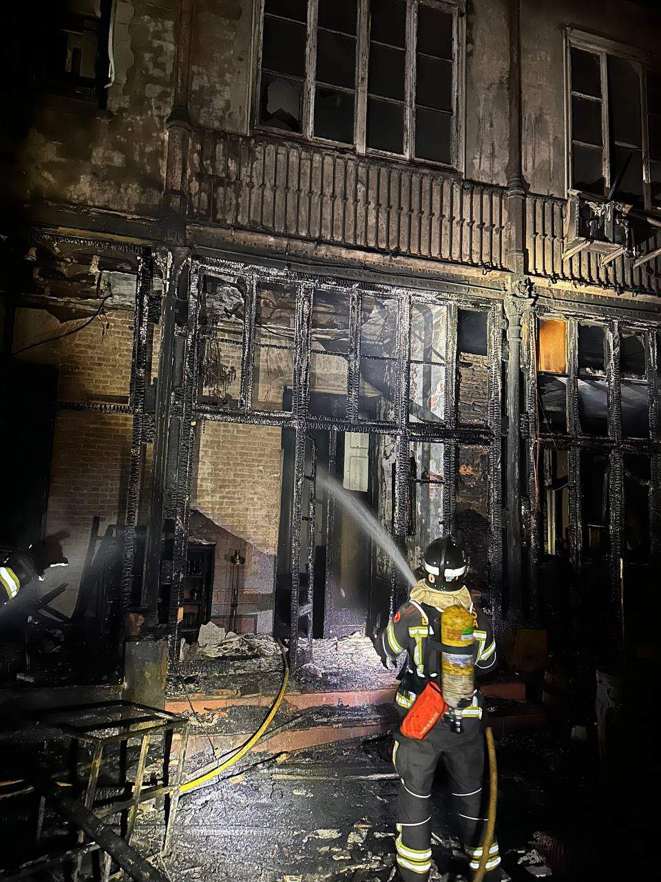 Incendi sense ferits en un edifici catalogat de la Rambla de Catalunya de Barcelona