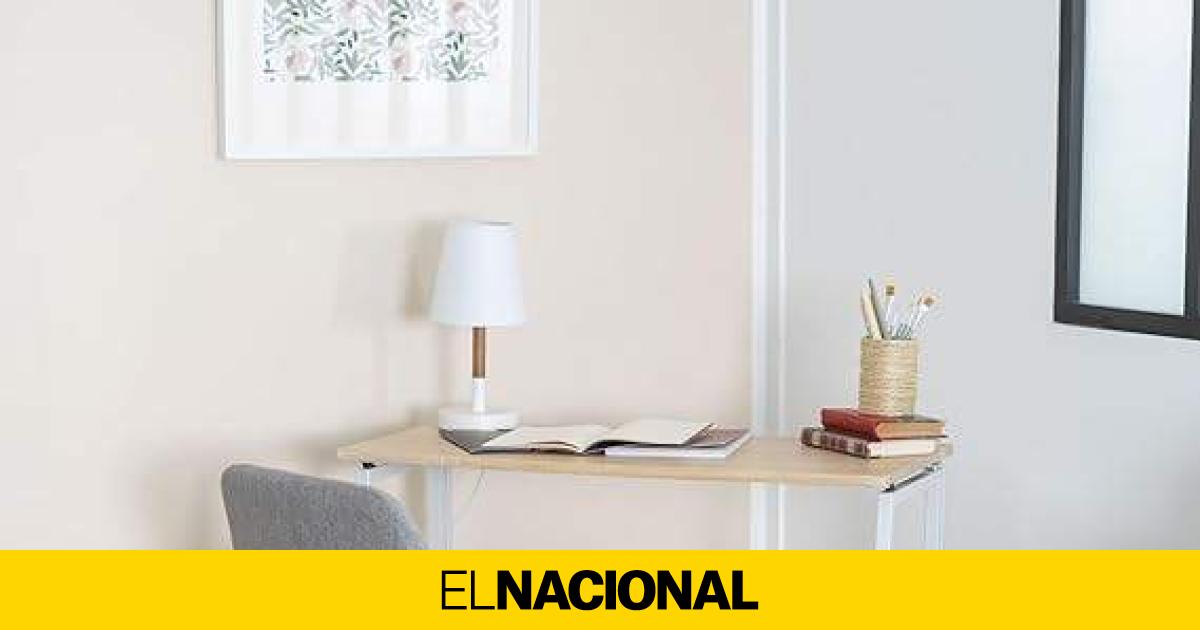 The perfect computer table for apartments without space, foldable, practical and on sale on Amazon