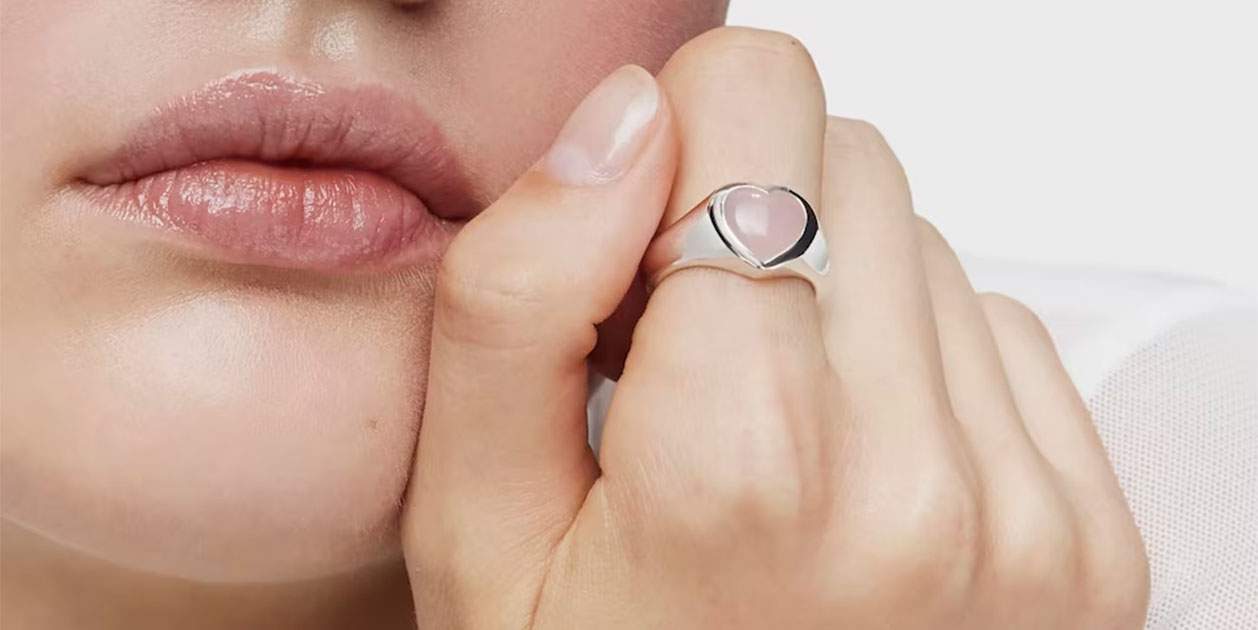 El Corte Inglés abre el catálogo de joyas para San Valentín con un anillo estrella por 99 euros