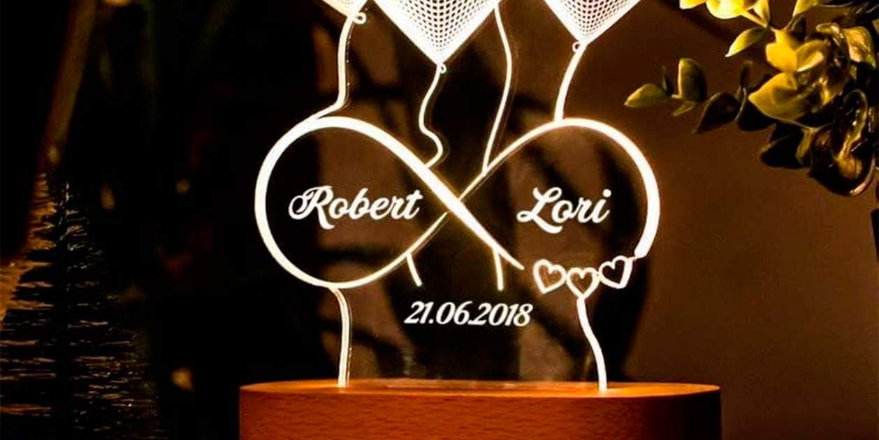 Amazon se está hinchando a vender la lámpara del amor personalizable para San Valentín, 29,99 euros