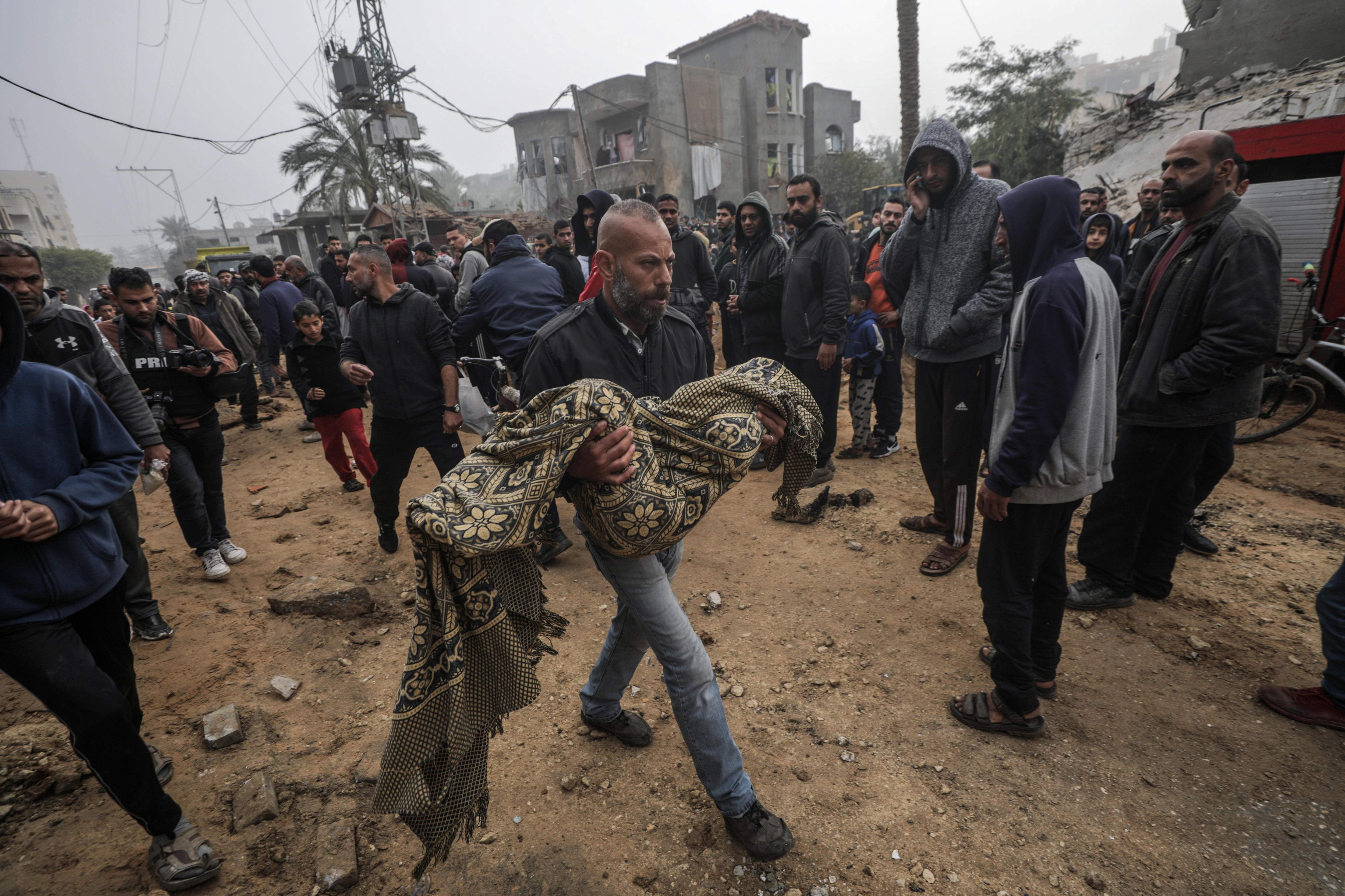 Hamás pide 1.000 camiones de ayuda humanitaria al día para evitar el hambre en Gaza