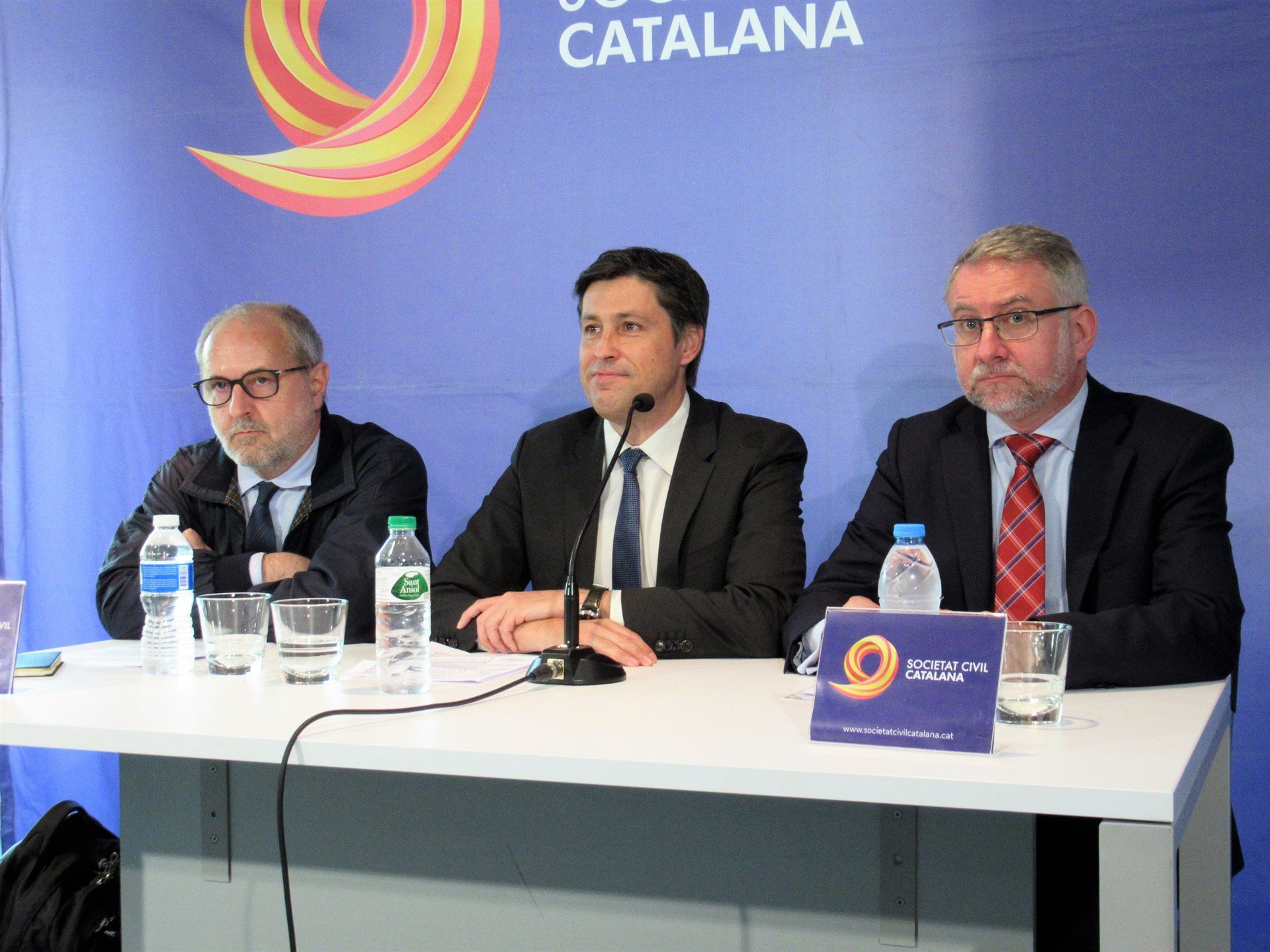 Societat Civil Catalana responsabiliza a Torra y Artadi de "todo lo que pueda pasar" el 21-D