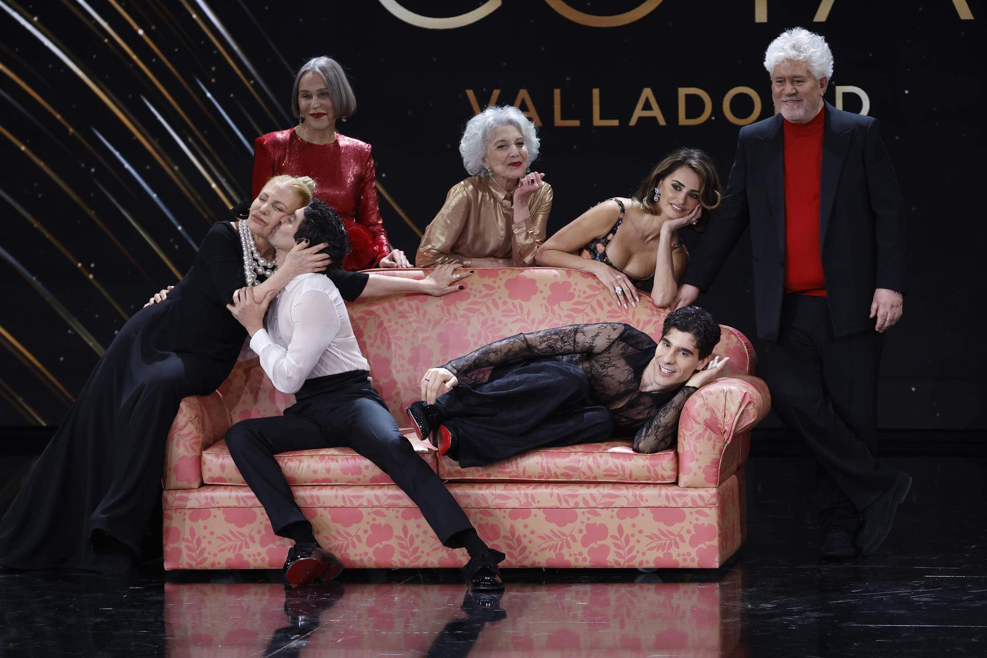 Las mejores fotos de los Premios Goya 2024: la noche de J.A. Bayona y 'La sociedad de la nieve'