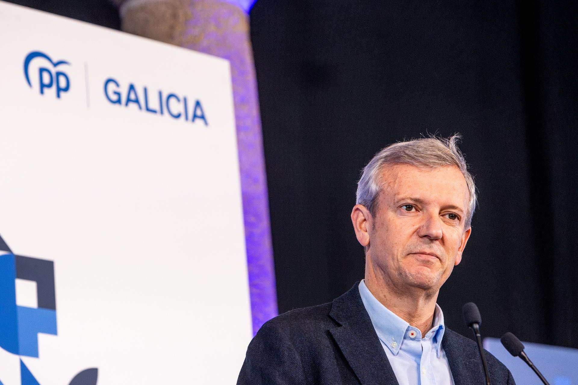 El PP conserva la majoria absoluta a Galícia davant l'auge del BNG, segons les enquestes