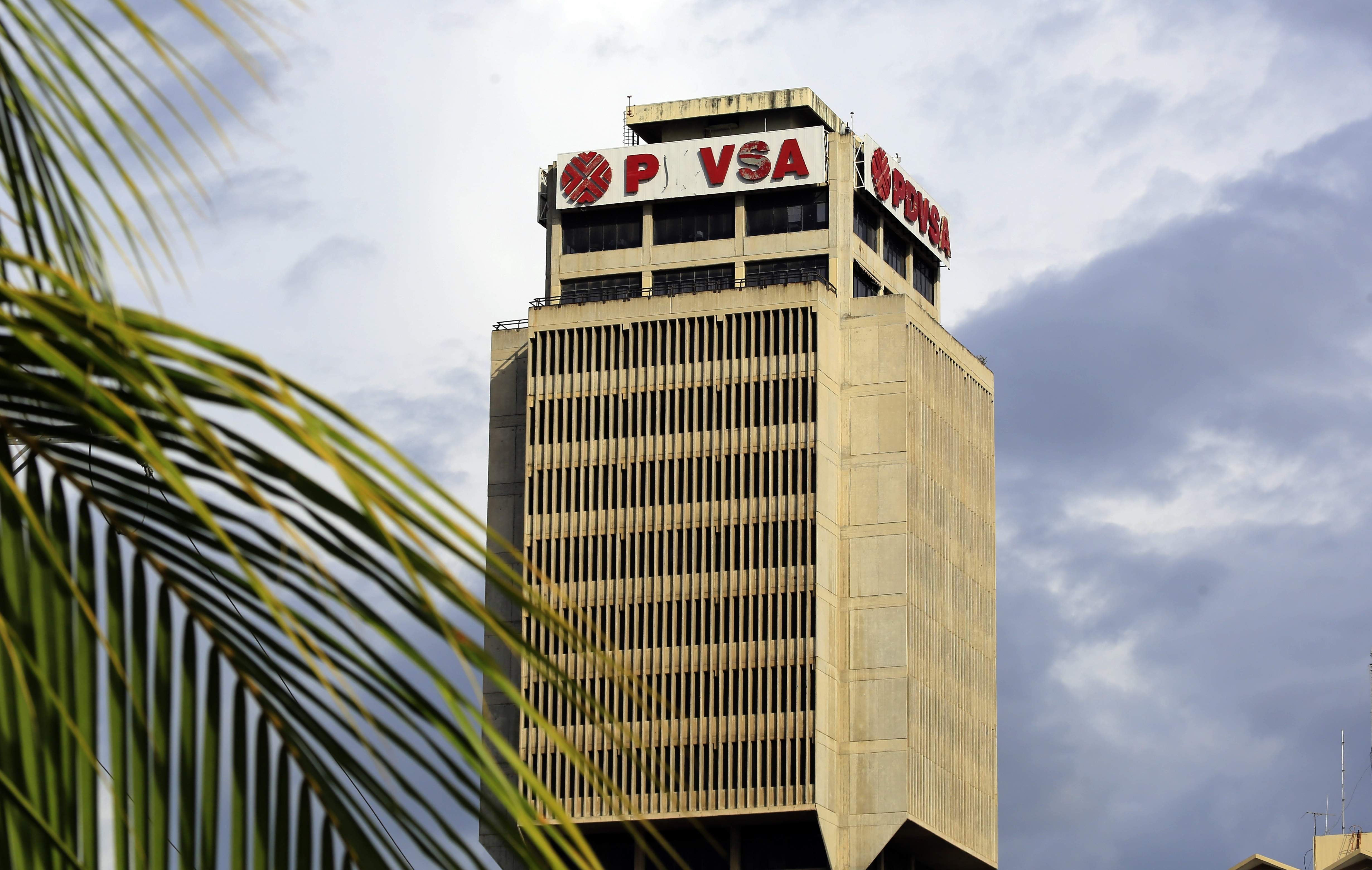 El espolio de la petrolera estatal de Venezuela: la red de dirigentes chavistas adictos al lujo