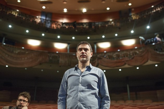 Julio Manrique Oriol Broggi en el teatro Romea / Sergi Alcazar Julio Manrique Oriol Broggi en el teatro Romea / Sergi Alcazar