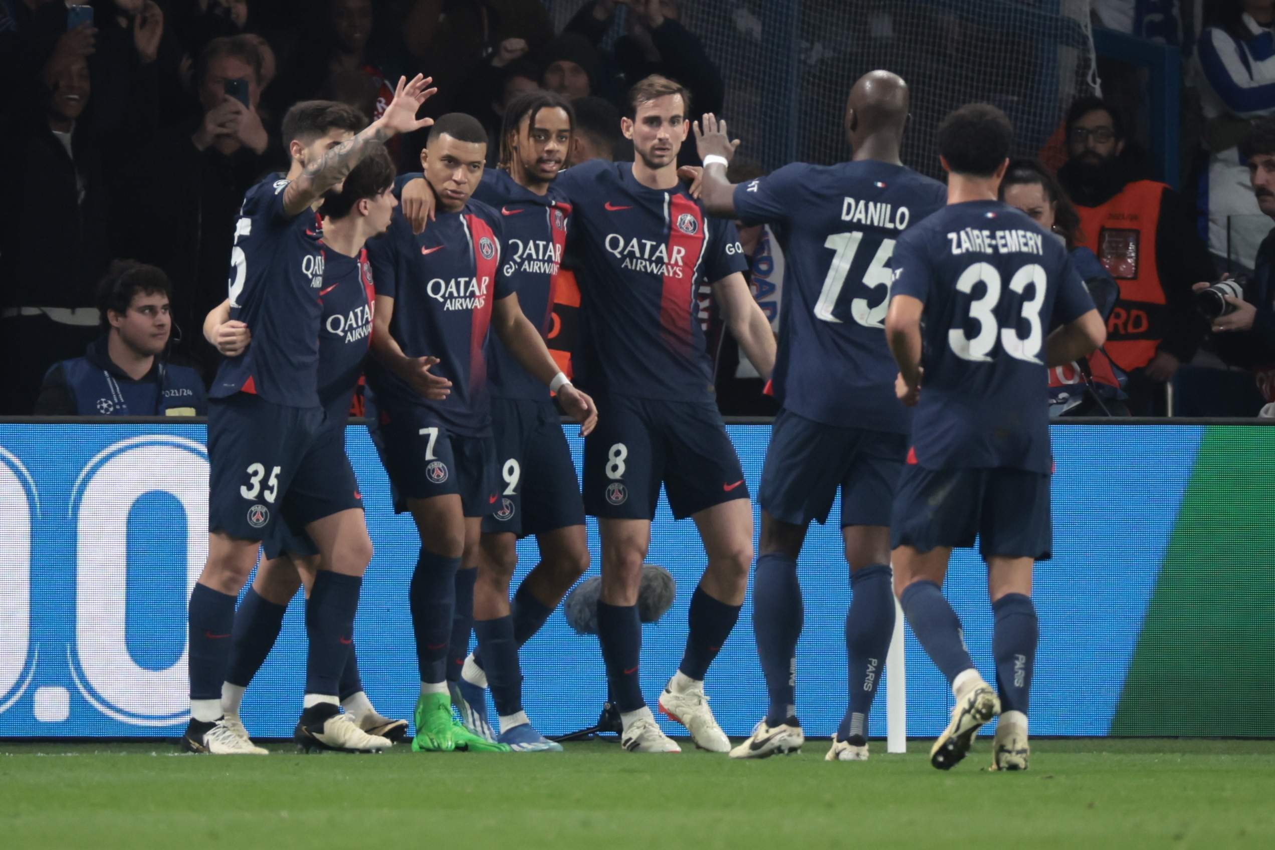 Mbappé lidera la victoria del PSG contra la Real Sociedad en la ida de los octavos de la Champions (2-0)