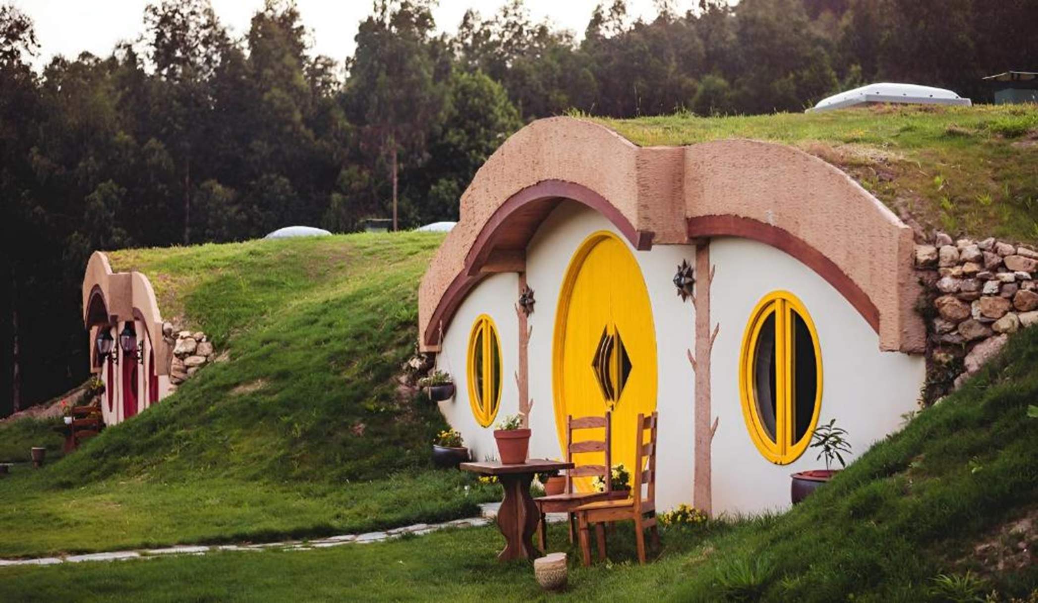 Descubre una casa para hobbits como las de 'El Señor de los Anillos' sin moverte de la Península