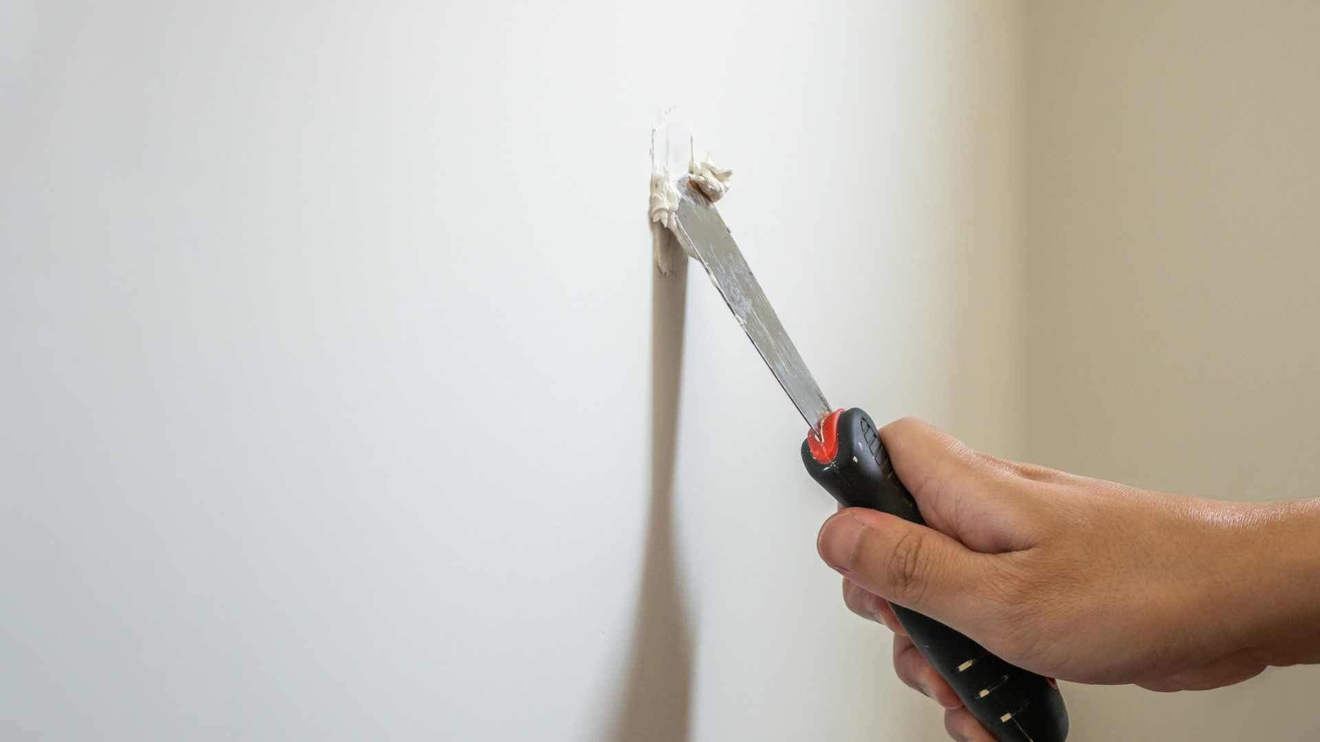 El truco que debes conocer para arreglar las grietas de tu casa