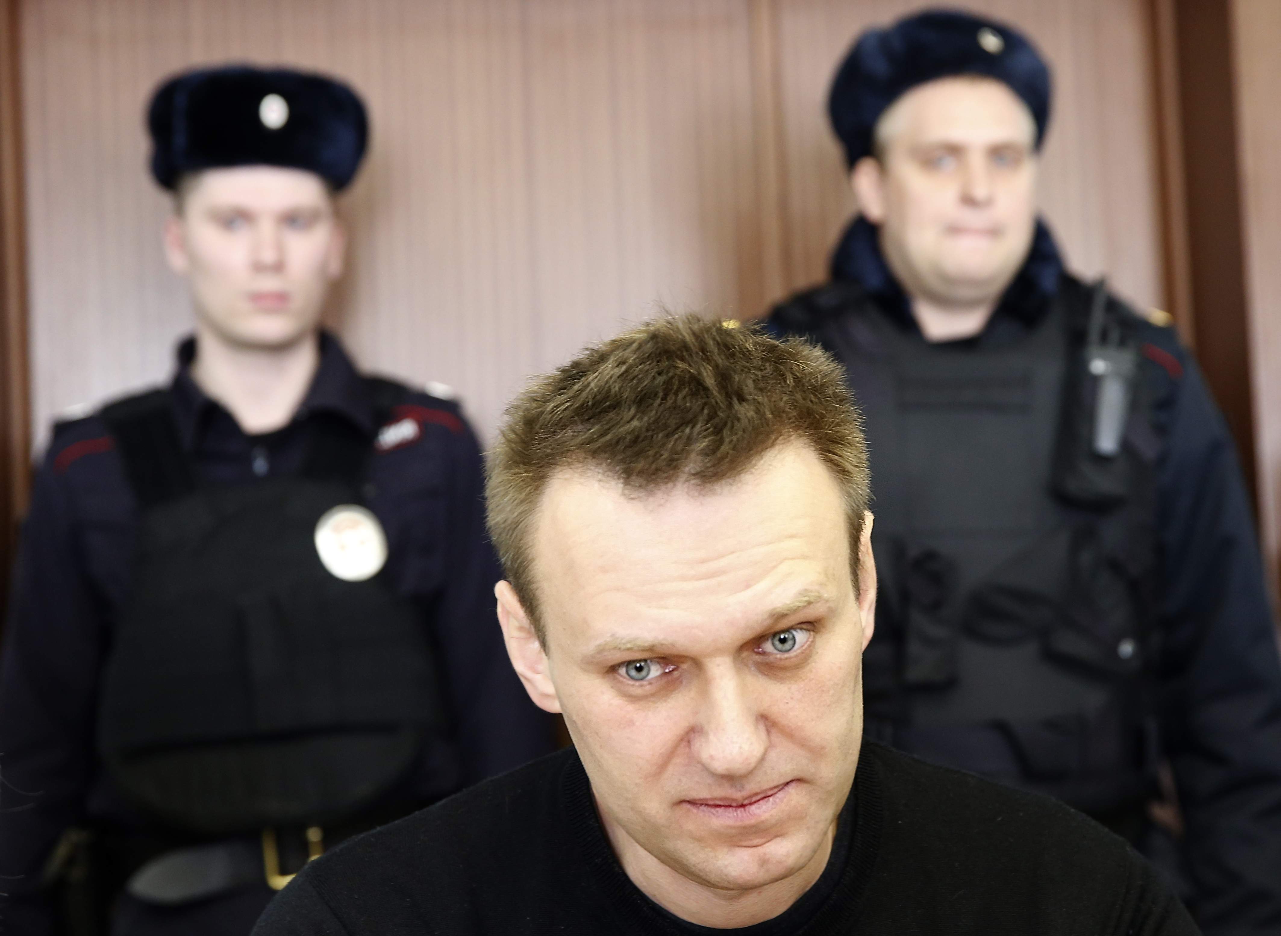 La madre de Navalni llega a la prisión ártica para identificar el cadáver