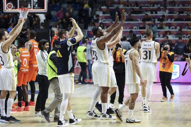 El Real Madrid de baloncesto celebra su clasificacion para la final de la Copa del Rey / Foto: EFE El Real Madrid de baloncesto celebra su clasificacion para la final de la Copa del Rey / Foto: EFE