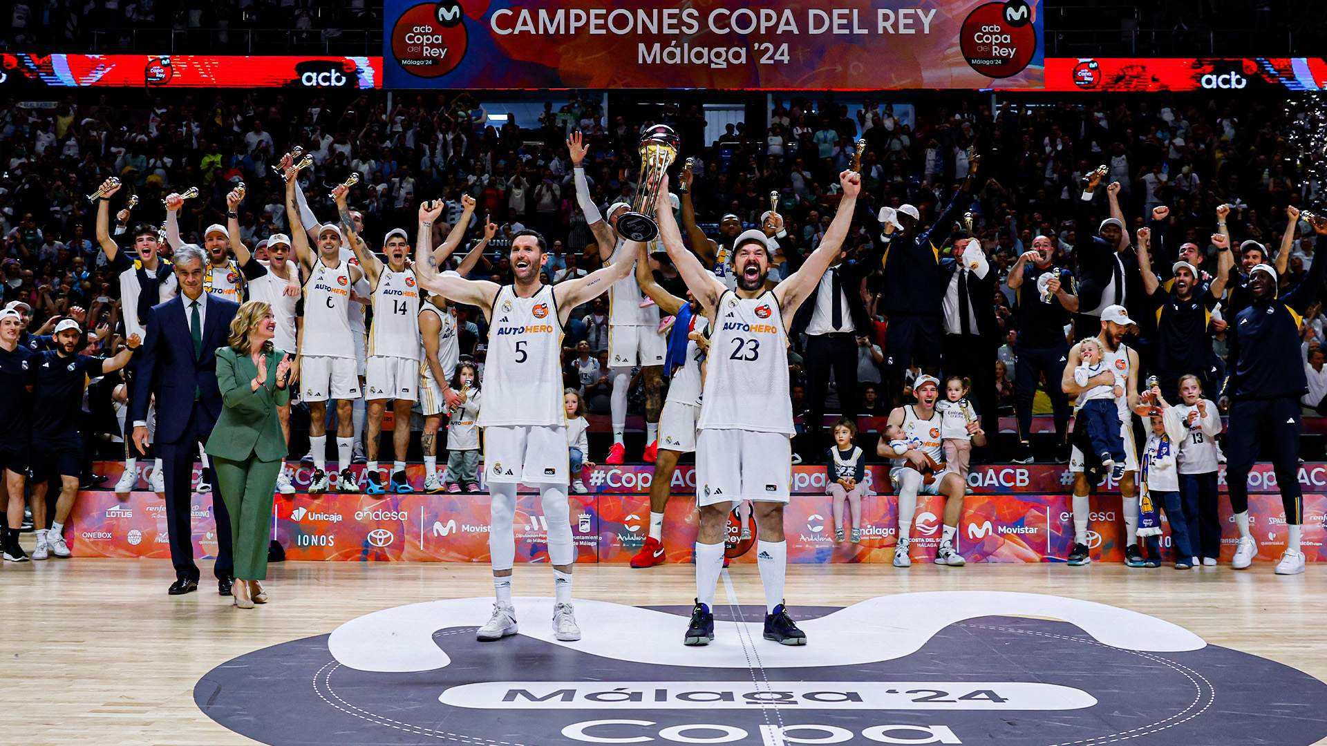 Un últim quart desigual condemna el Barça contra el Reial Madrid a la final de la Copa ACB (96-85)