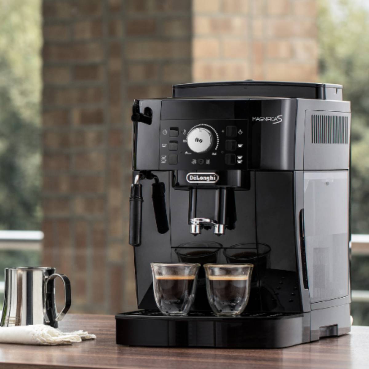 La cafetera De'Longhi Magnifica S ahora por 200€ menos; huye de las cápsulas y disfruta el café perfecto
