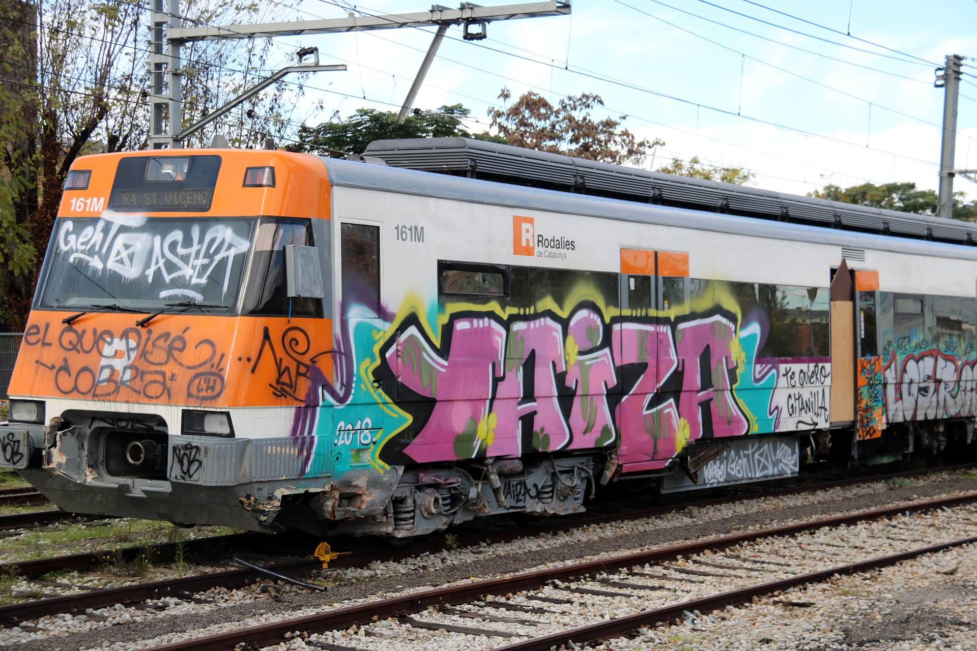Els grafitis als trens de Rodalies van costar 11,6 milions d'euros a Catalunya el 2023