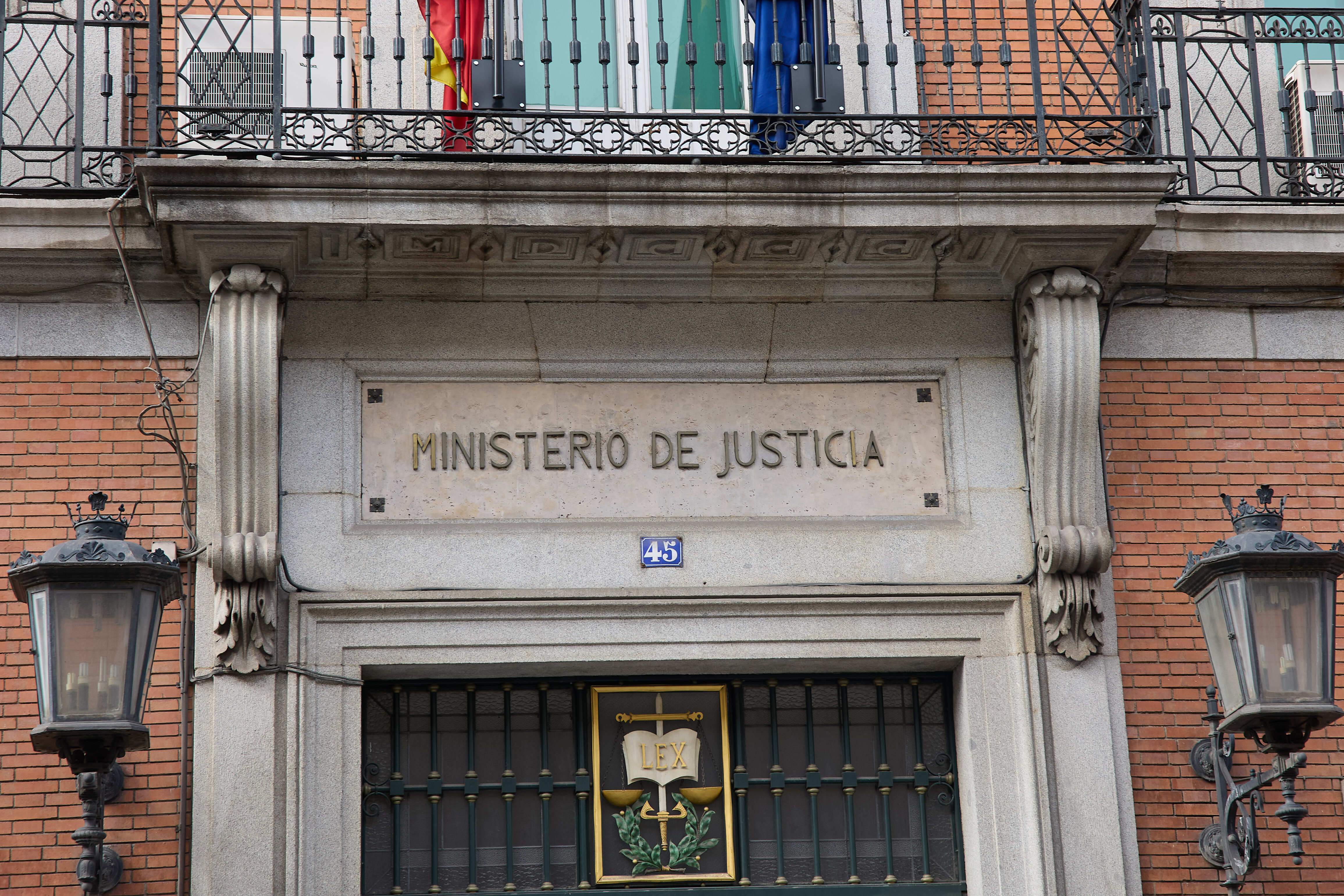 Una mujer no consigue la nacionalidad española porque solo domina el catalán