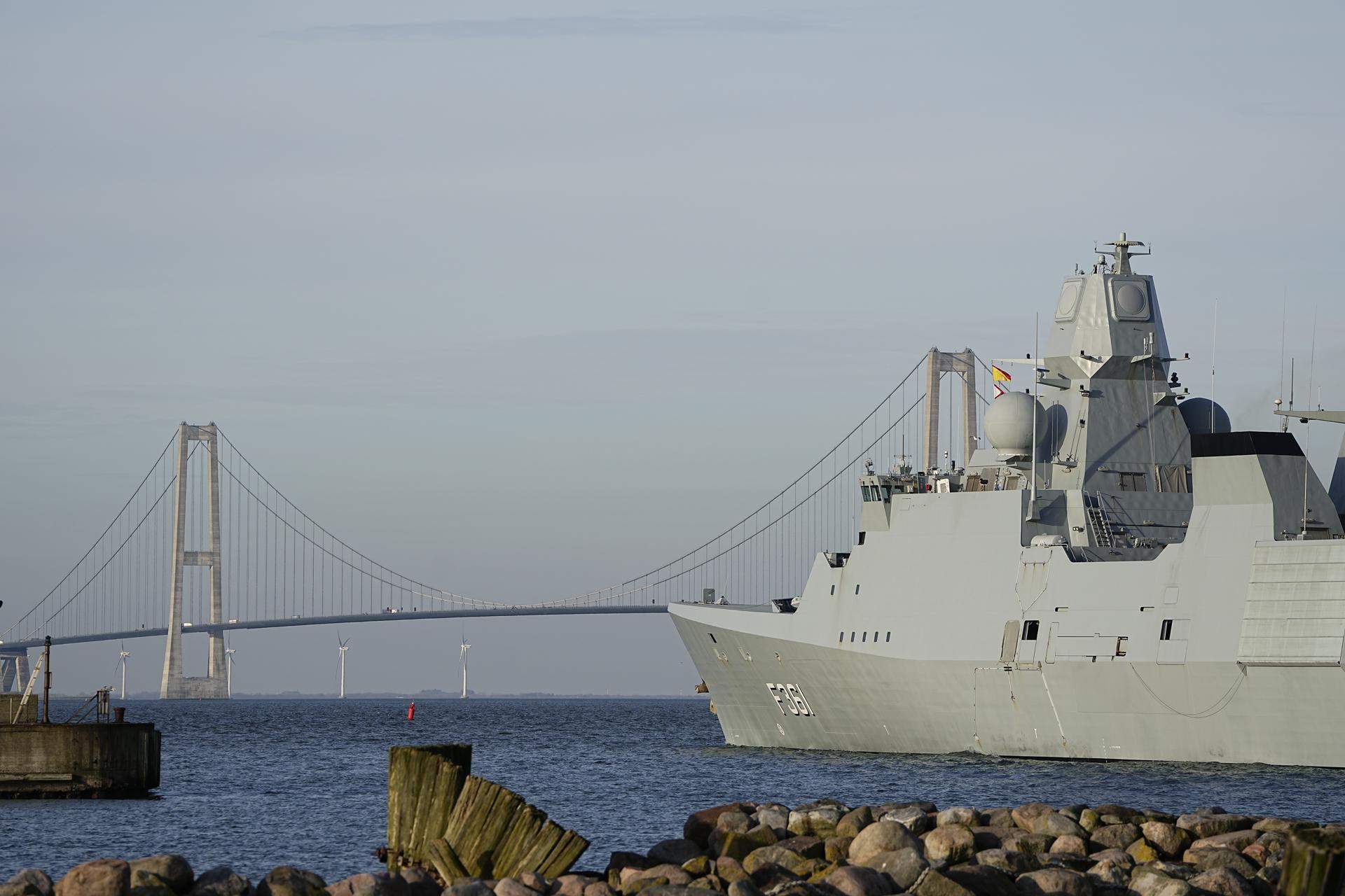 La UE aprueba una misión militar en el mar Rojo después de que los hutís ataquen un barco británico