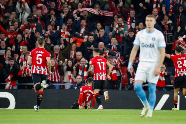 El Athletic celebrando el gol de Berenguer / Foto: EFE