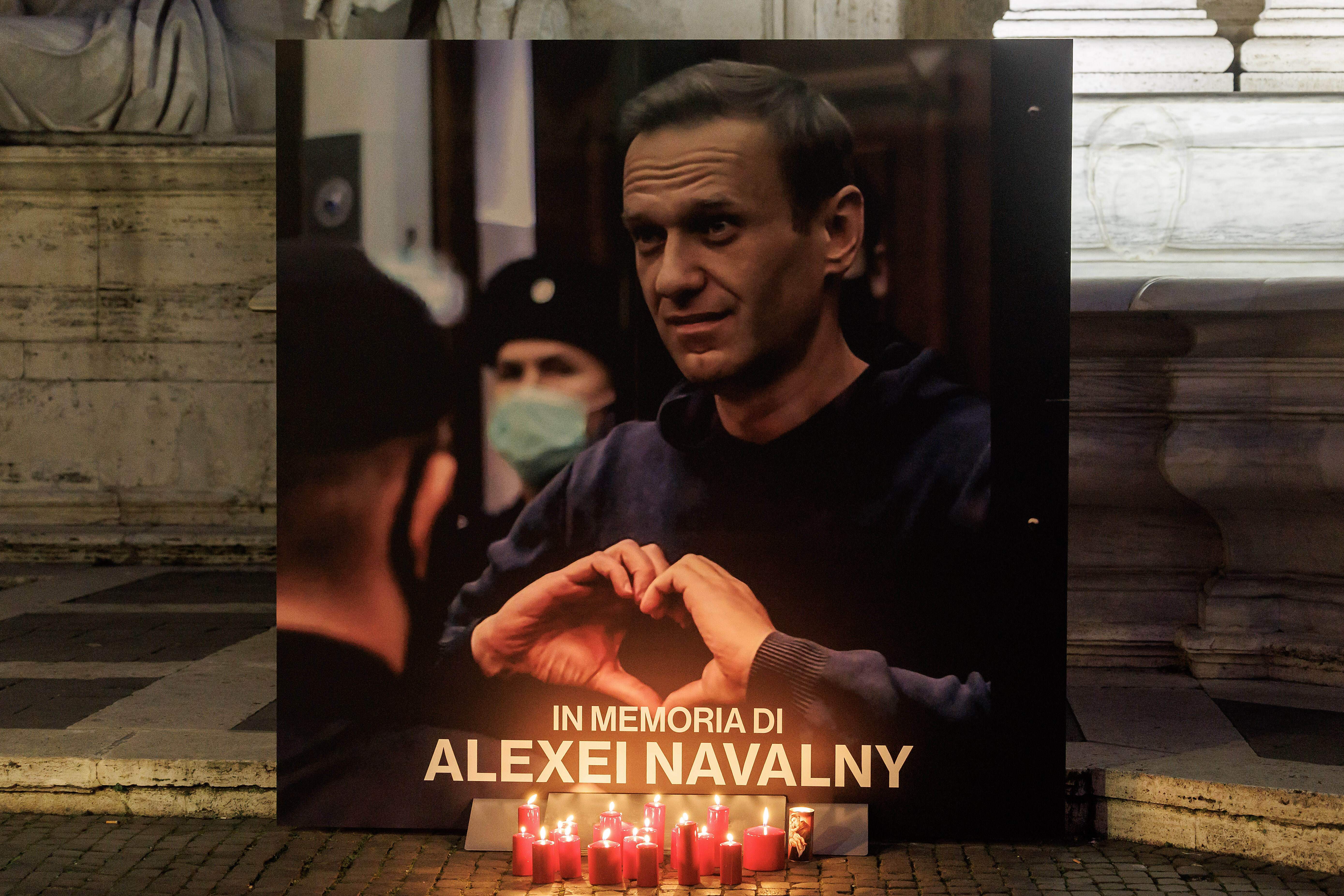 El cuerpo de Alekséi Navalni no será entregado a los familiares hasta el 4 de marzo