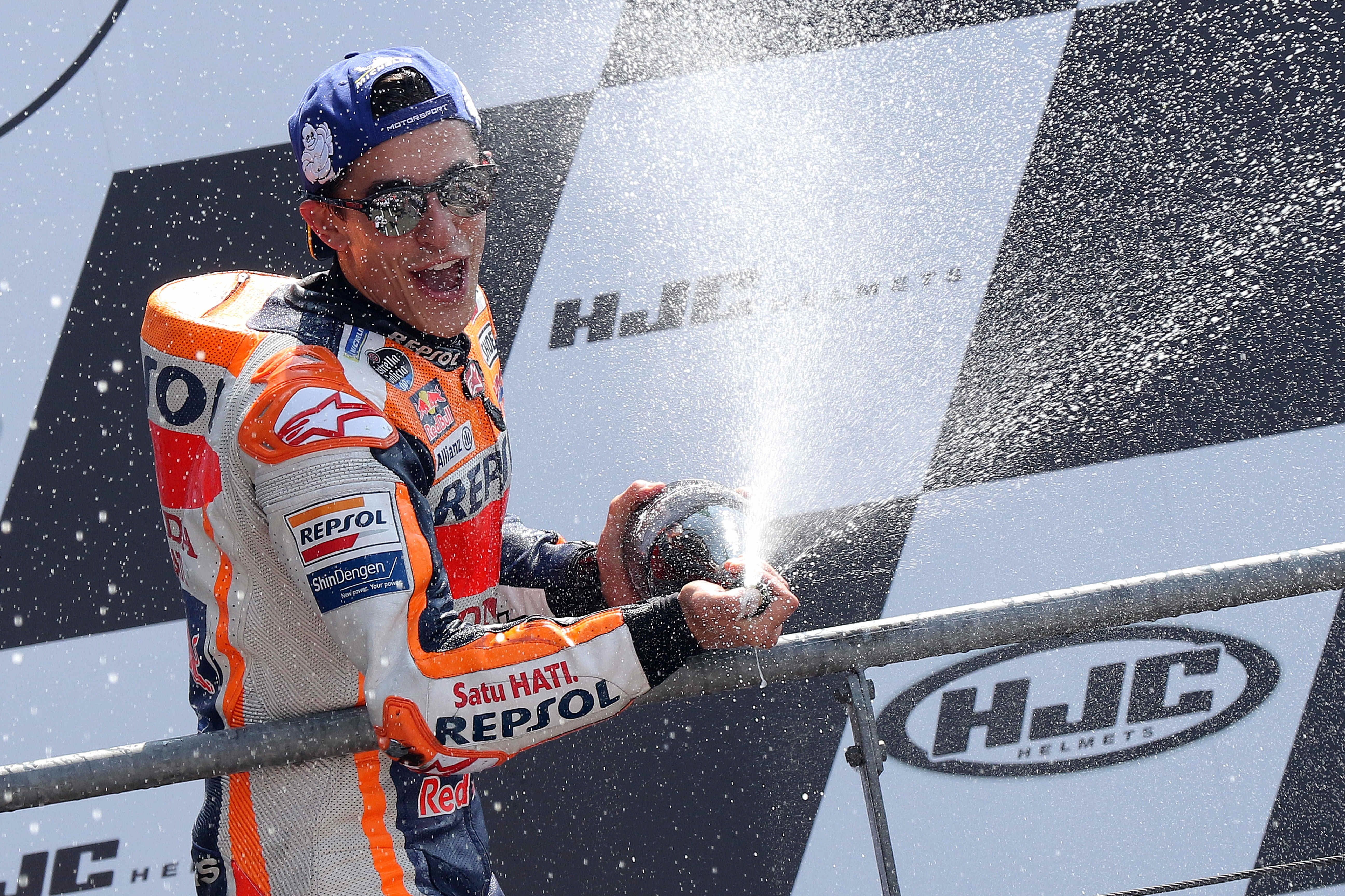 Victoria incontestable del líder Márquez