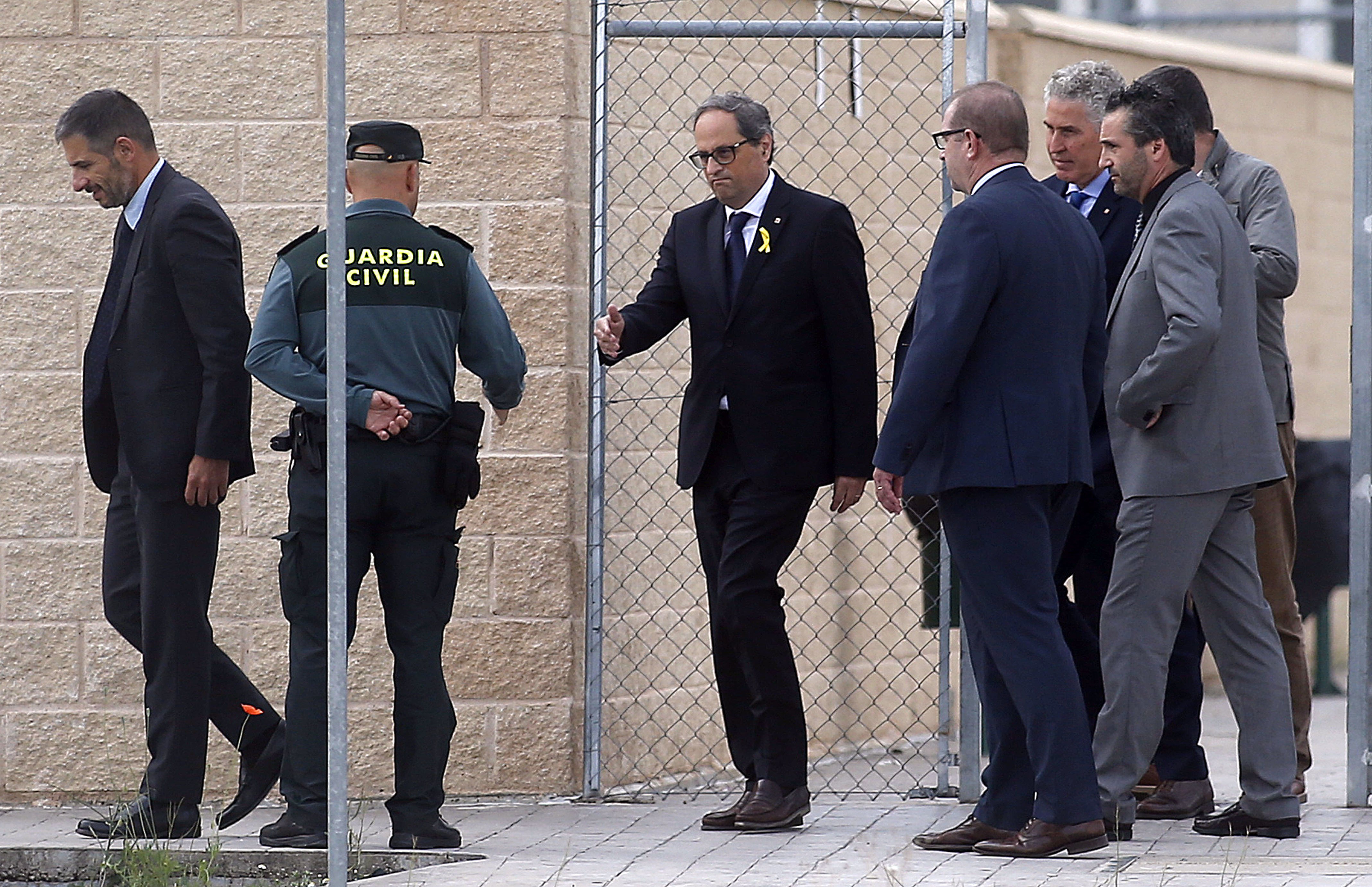 Torra visits Catalan leaders held in Madrid jails: "We are waiting for you"