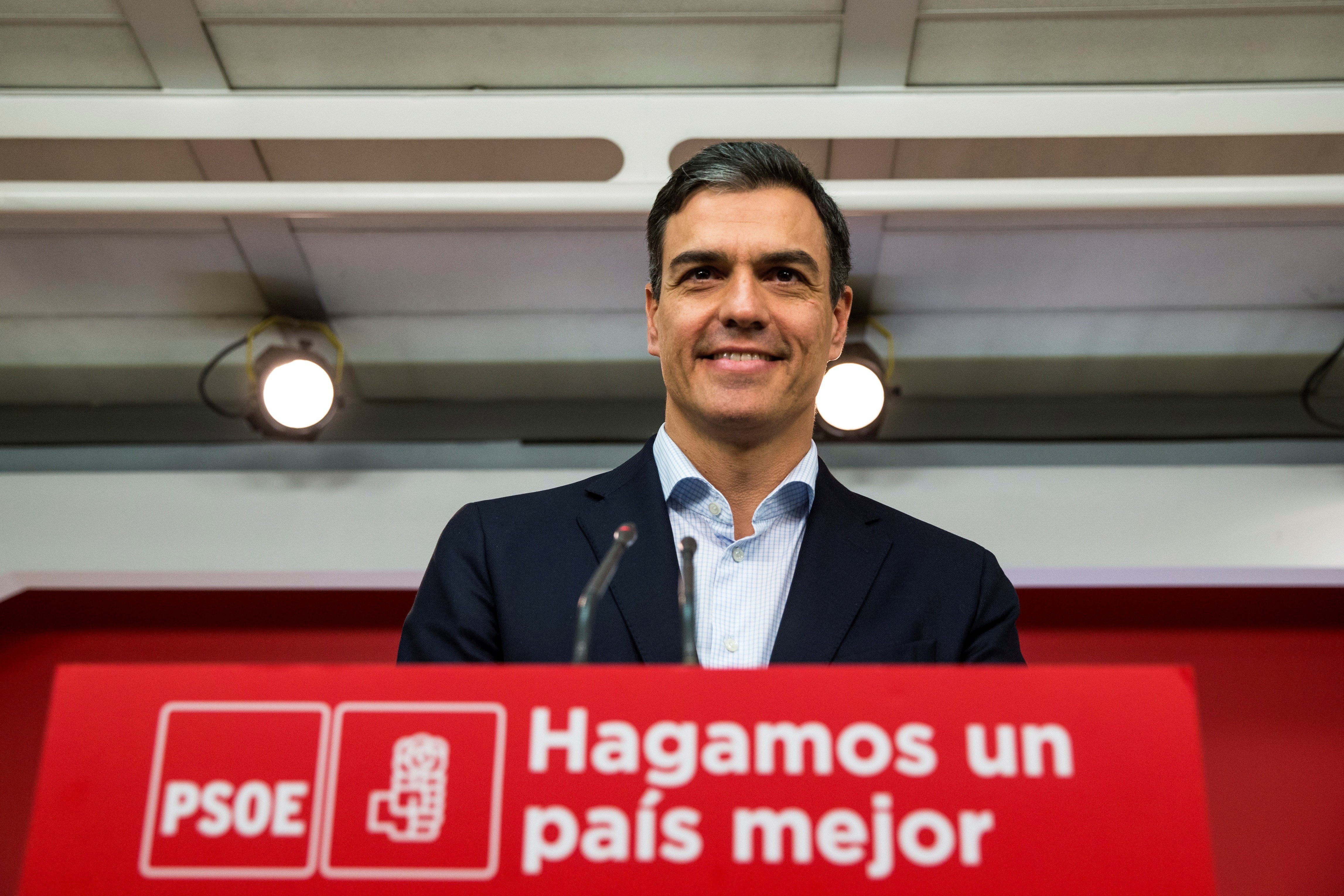 Pedro Sánchez pone como ejemplo de racismo al PP y Cs sin querer (o no)