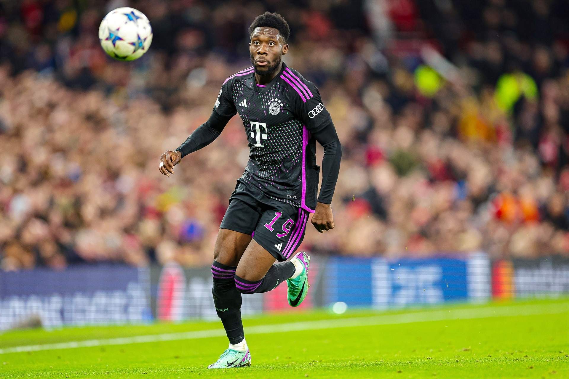 El Reial Madrid canvia el pla, Alphonso Davies, adeu, nou objectiu