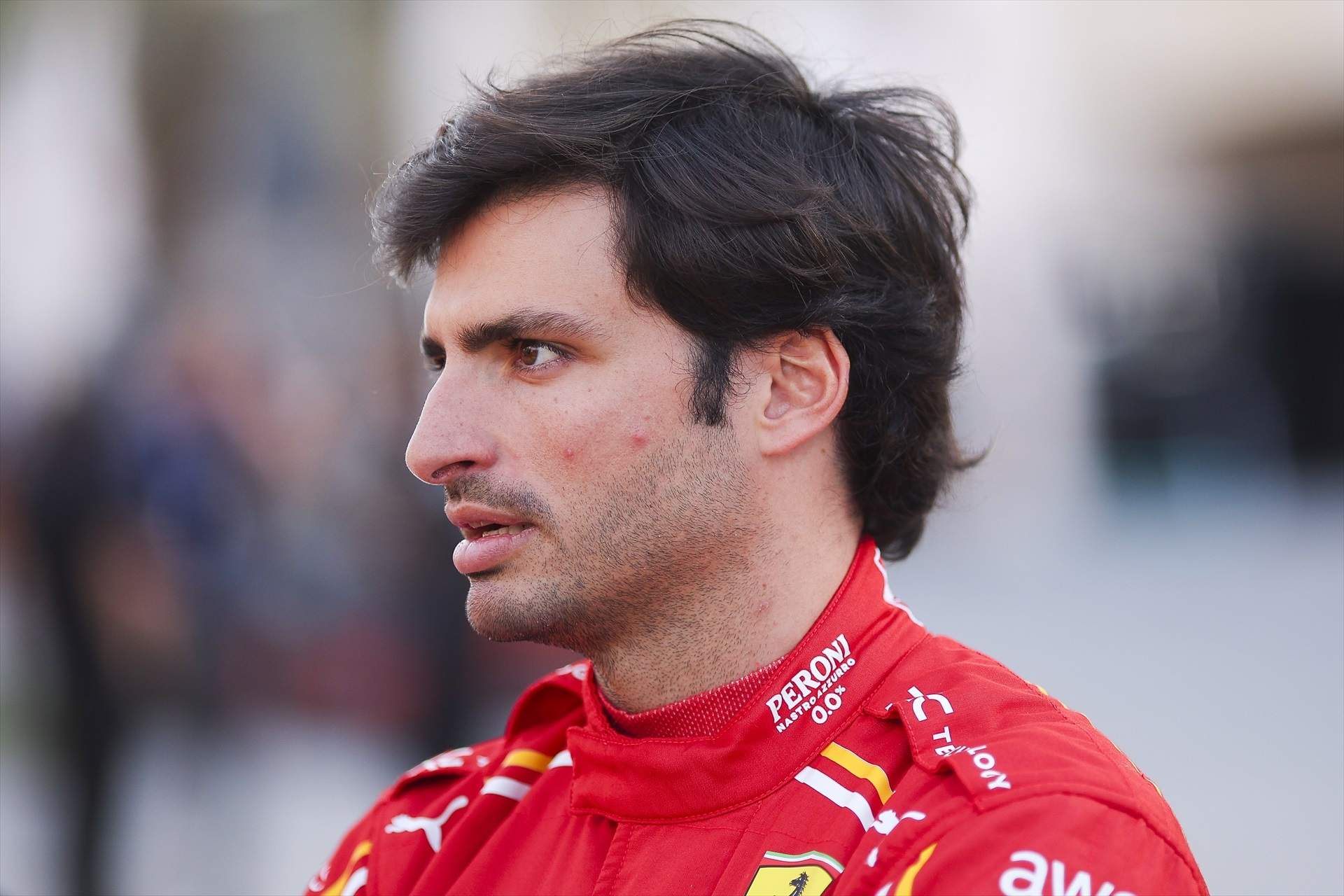 2 de les 3 opcions descarten Carlos Sainz i li queda 1 després de Ferrari