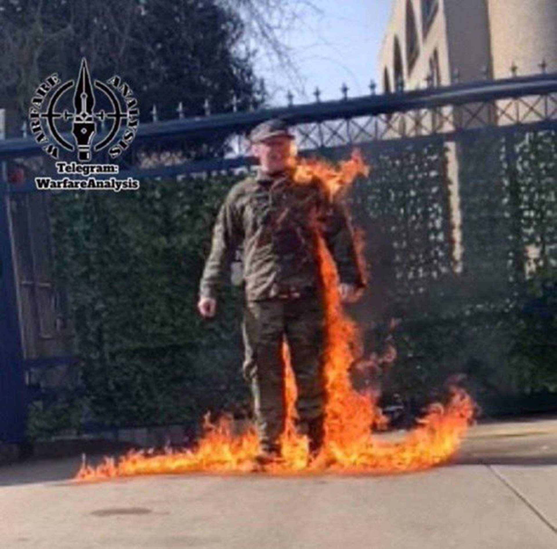 Un militar estadounidense se inmola ante la embajada de Israel en Washington