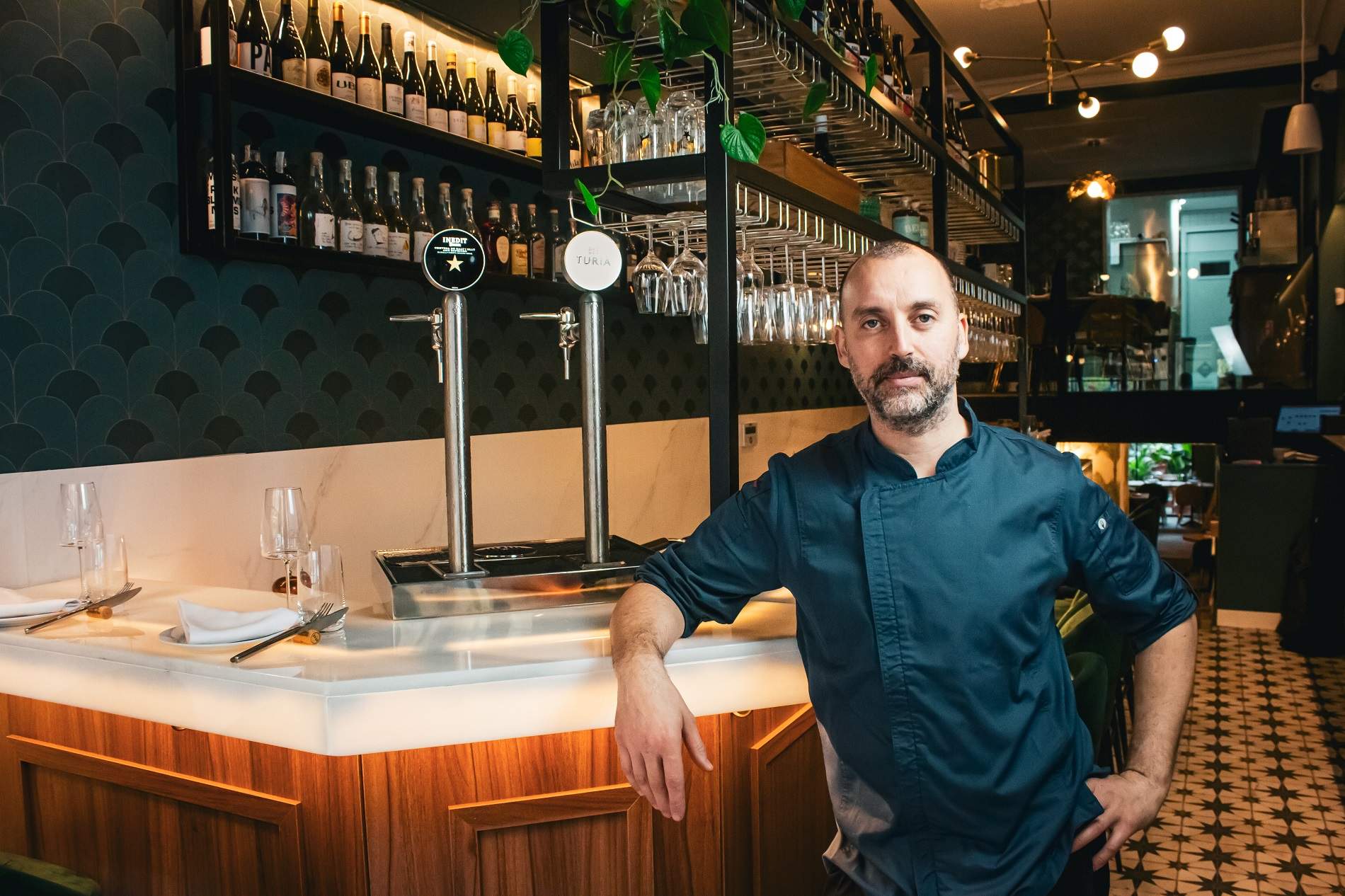 El restaurante para asaltar el Raval a golpe de tenedor y de unos platos fantásticos