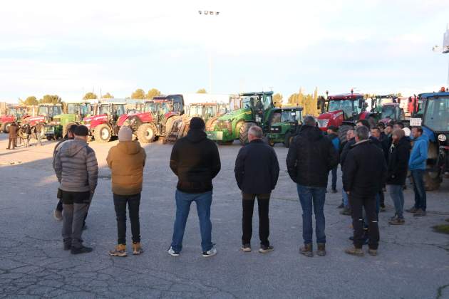 tractors alcarràs protesta foto acn tractors alcarràs protesta foto acn