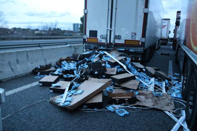 pagesos gironins ap7 tall camions fruita verdura foto acn pagesos gironins ap7 tall camions fruita verdura foto acn