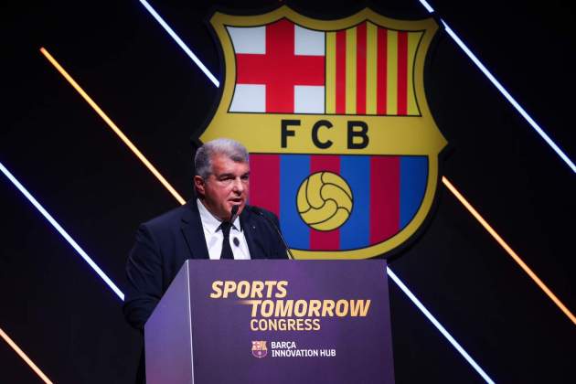 Joan Laporta escut Barça Mobile World Congress 2024 / Foto: Miquel Muñoz